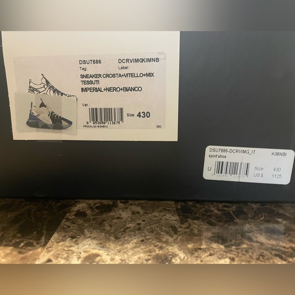 Men’s Versace Sneakers - Picture 7 of 11